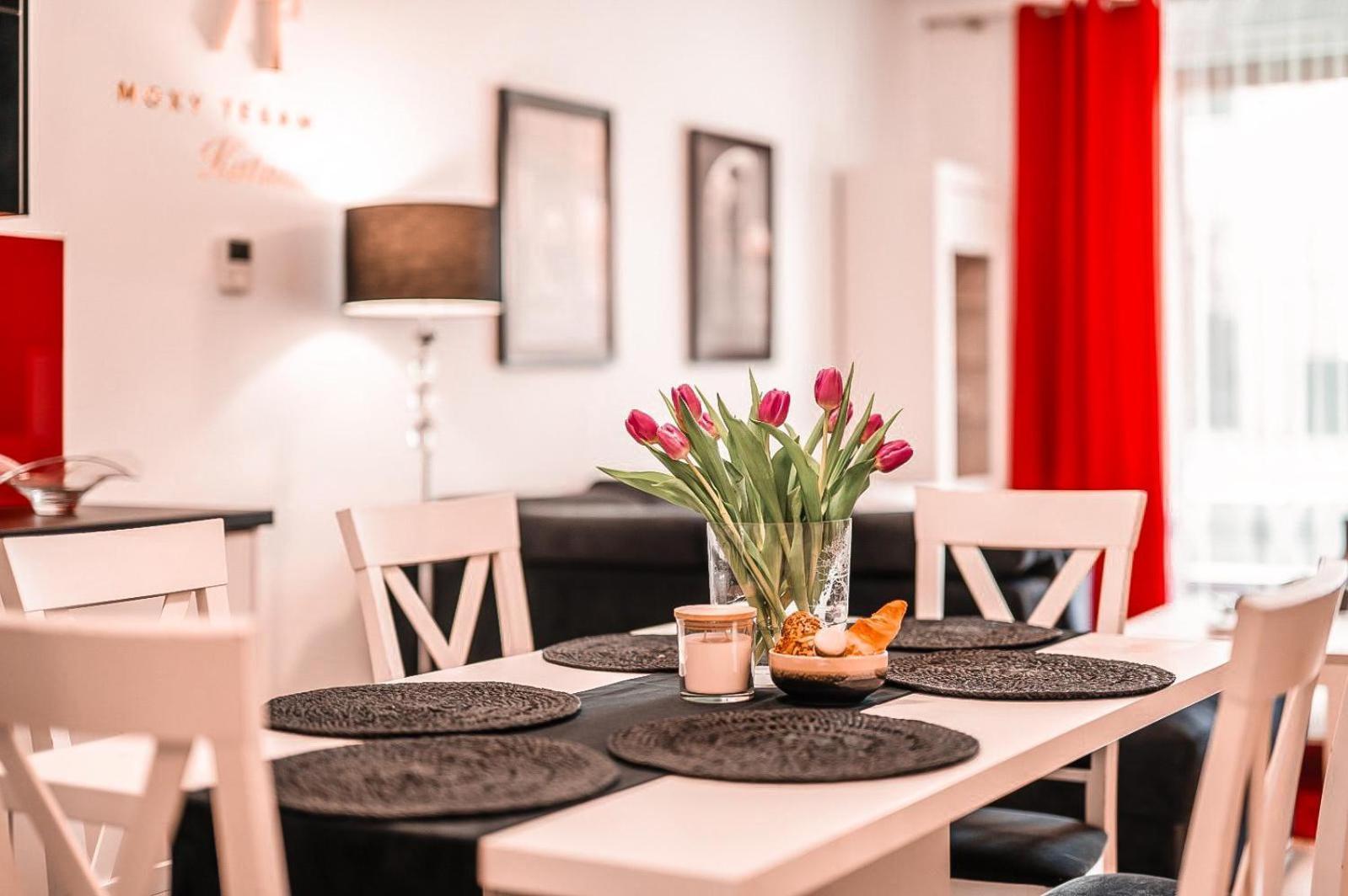 Ferienwohnung Katania Moxy Te&Am Cracow Krakau Exterior foto
