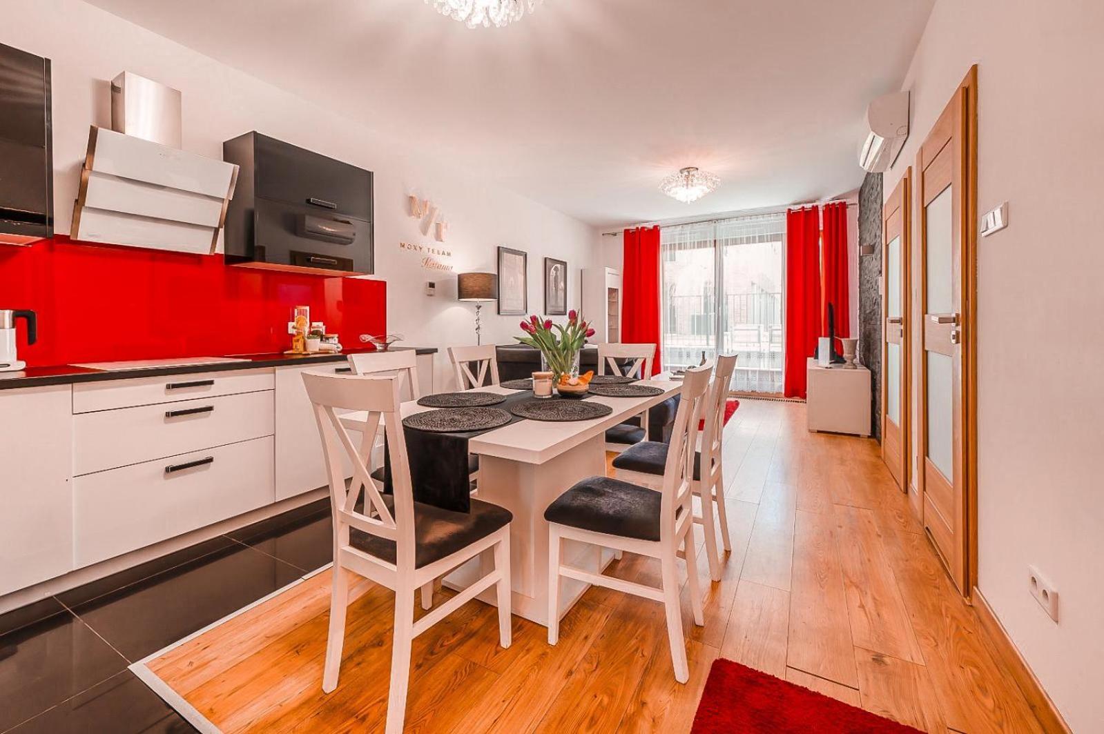 Ferienwohnung Katania Moxy Te&Am Cracow Krakau Exterior foto